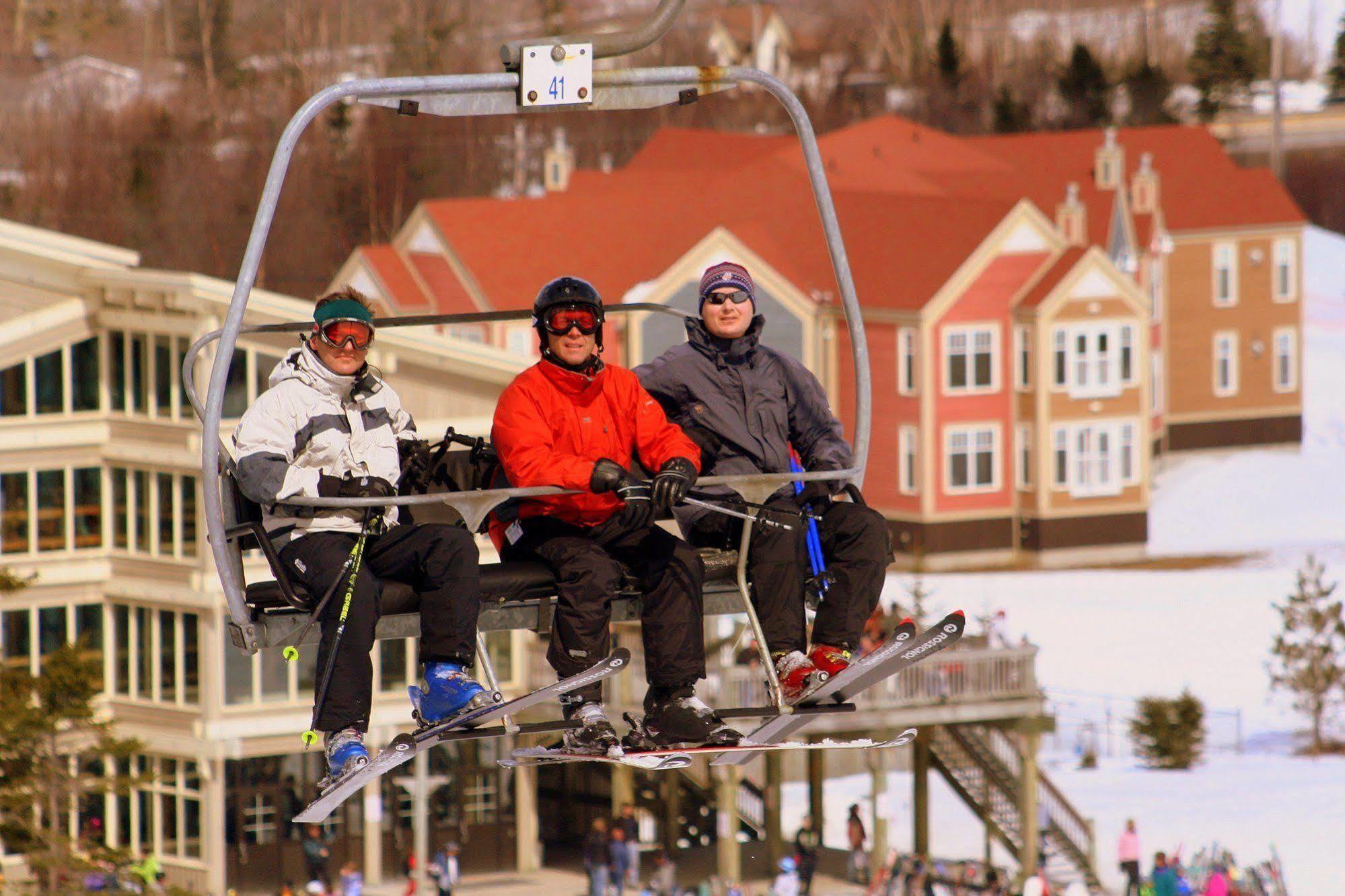 Marblewood Village Resort Steady Brook Eksteriør bilde